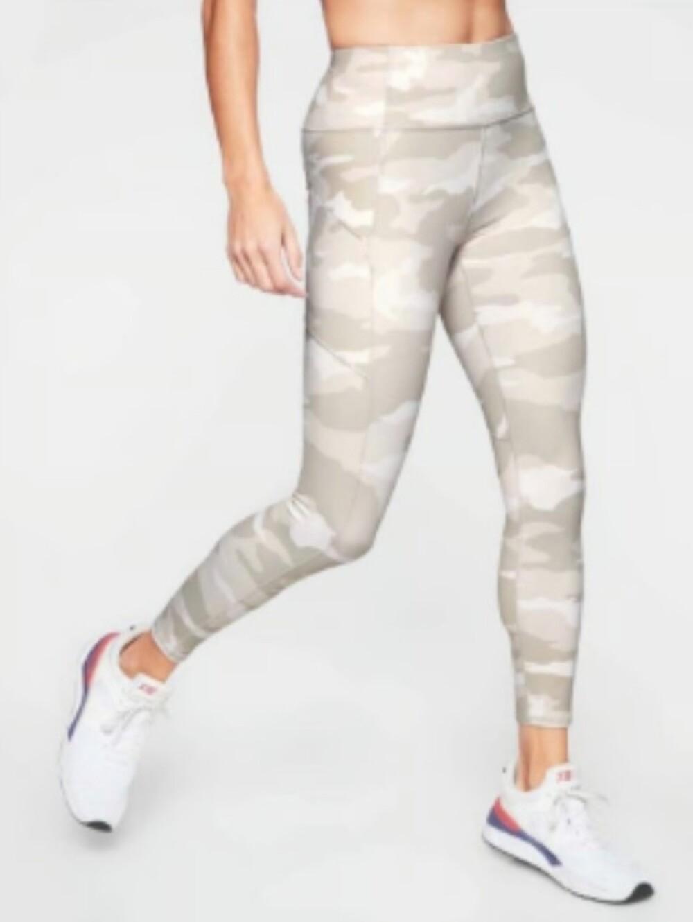 Athleta Taupe/Light Gray and White Camo Elation 7/8 Tights Sz M